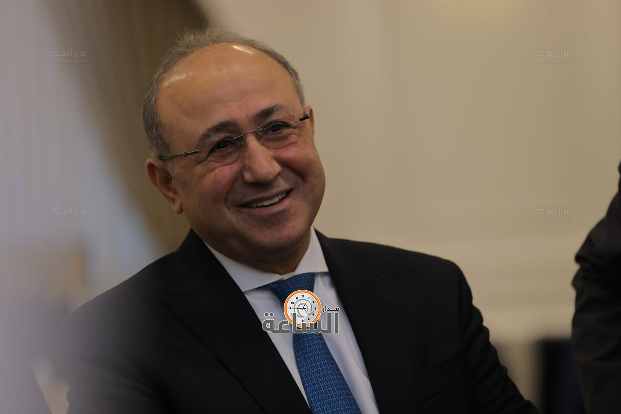 Madar Al-Saa Images 0.3479661661530489