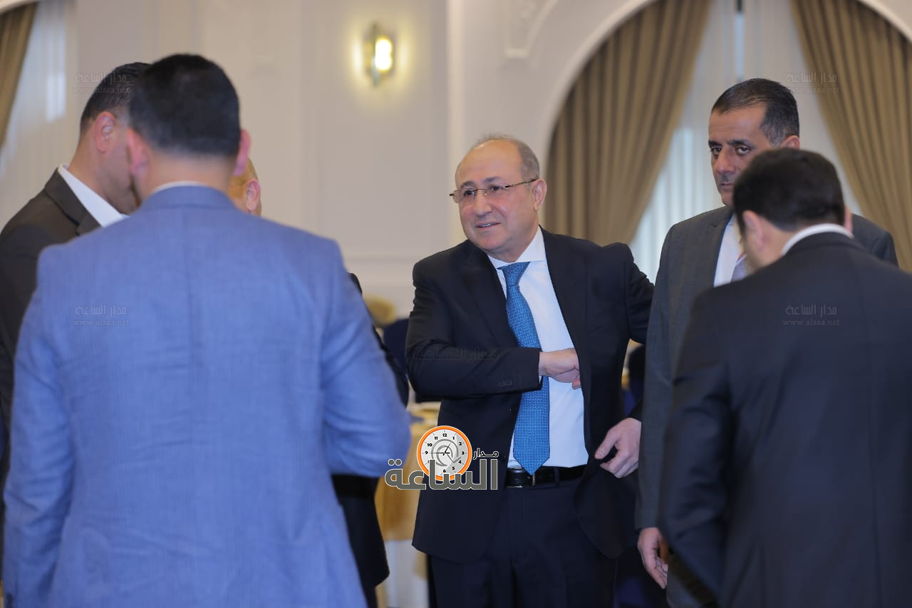 Madar Al-Saa Images 0.6112758062005177