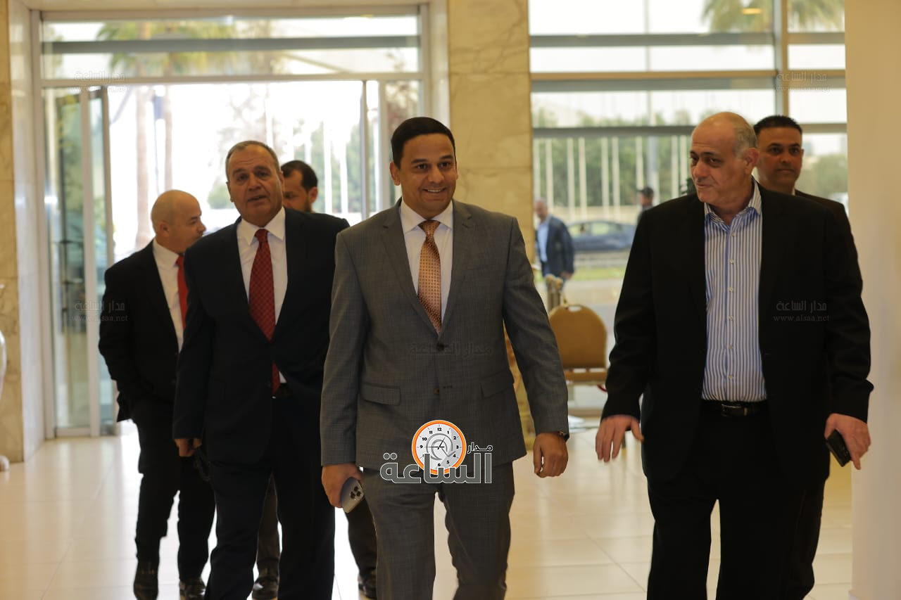 Madar Al-Saa Images 0.4434817094650527