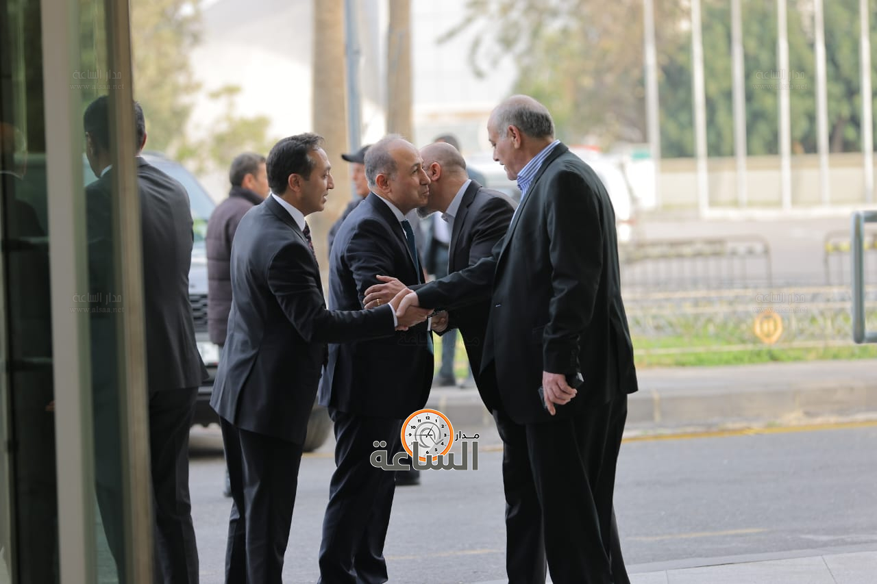 Madar Al-Saa Images 0.2077680854159769