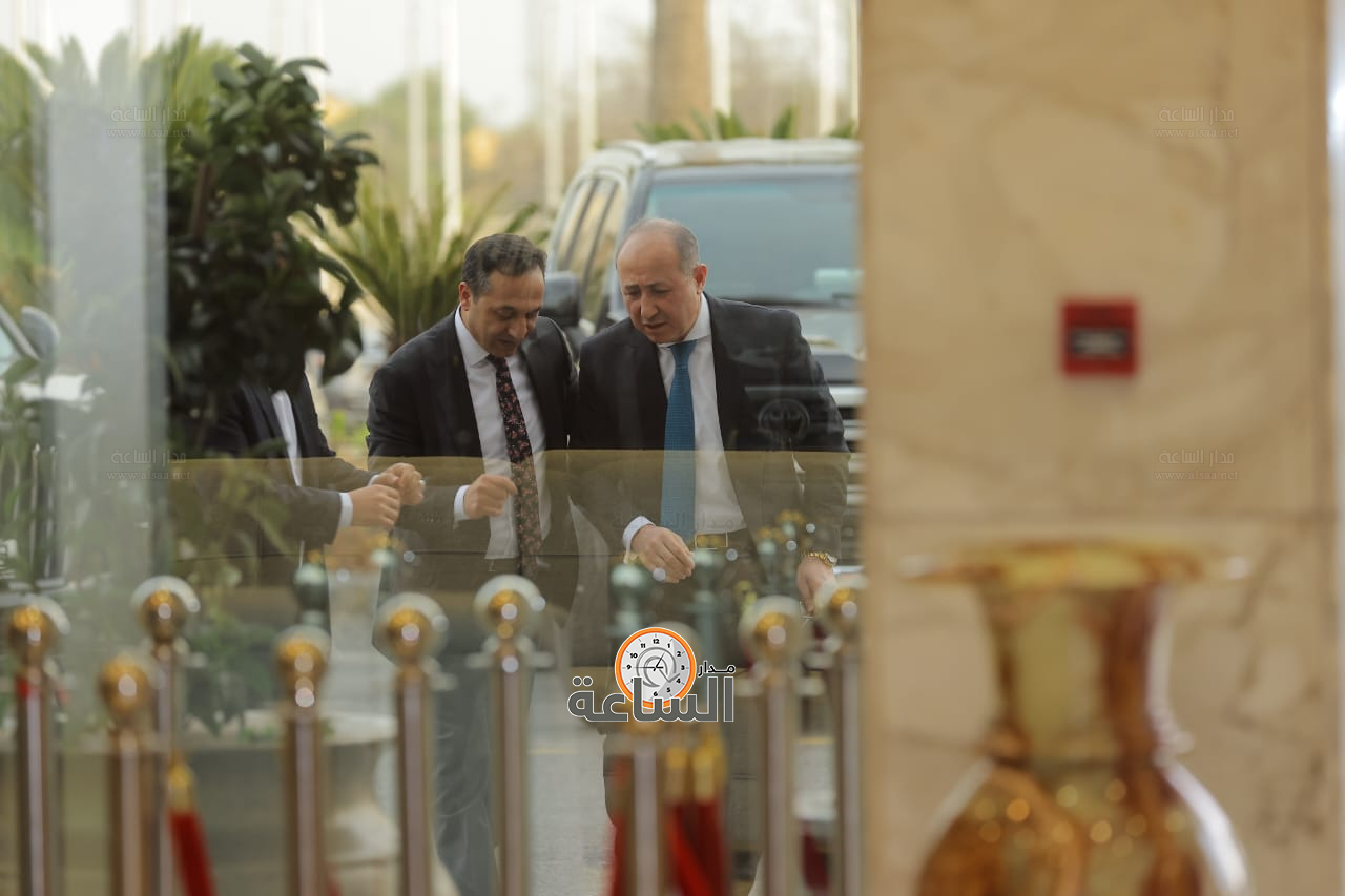 Madar Al-Saa Images 0.10116418581727116