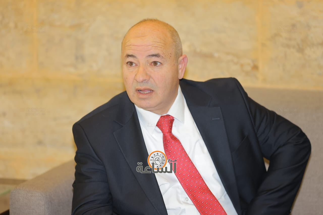 Madar Al-Saa Images 0.9329844467753379