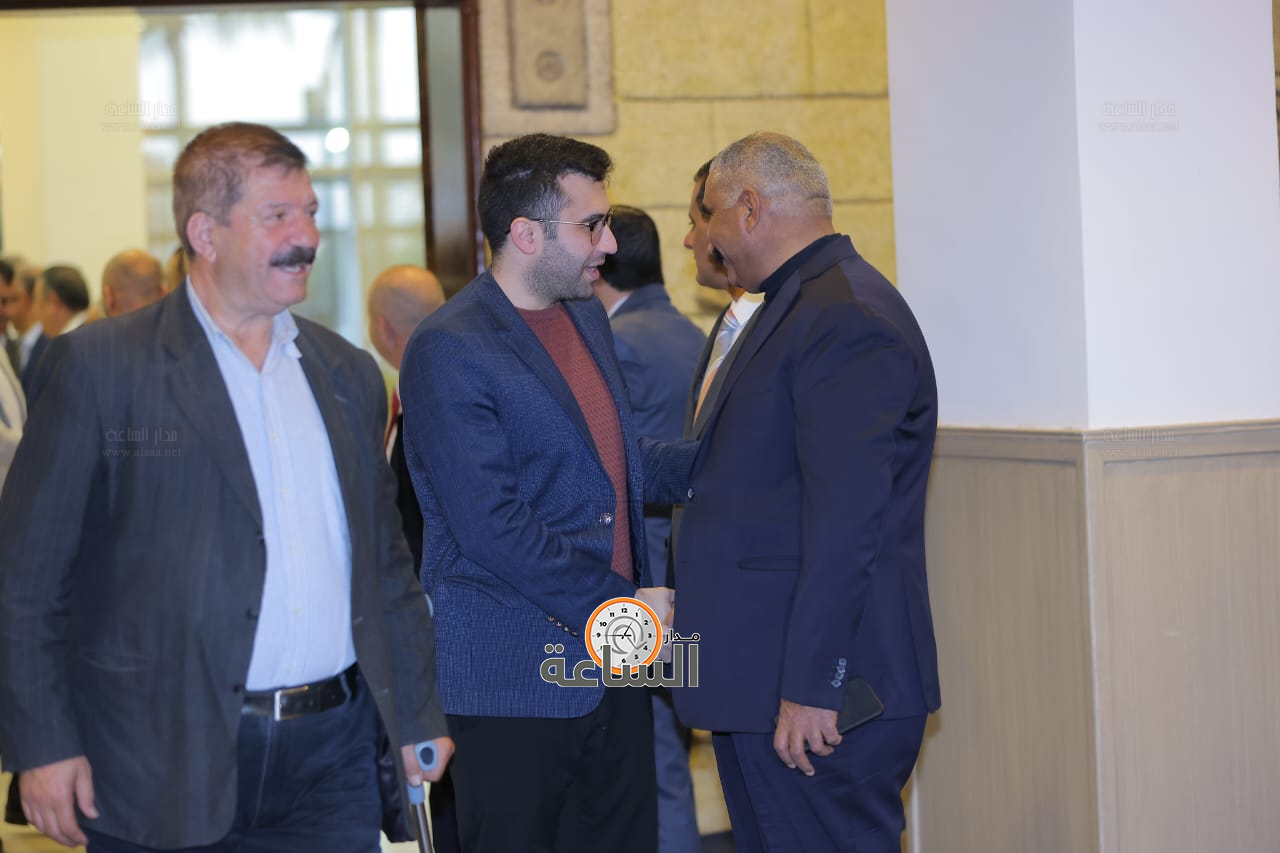 Madar Al-Saa Images 0.4142670793193268