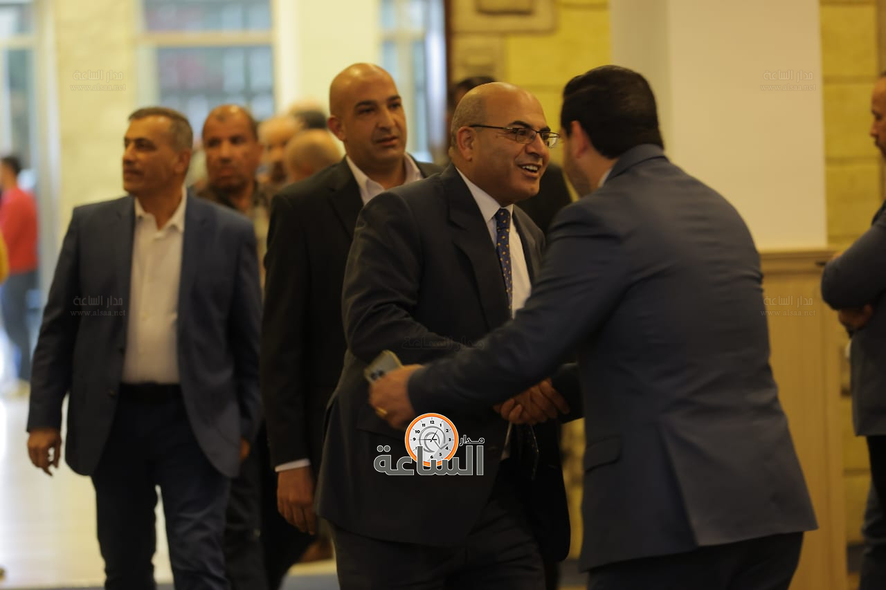 Madar Al-Saa Images 0.3183442141769697