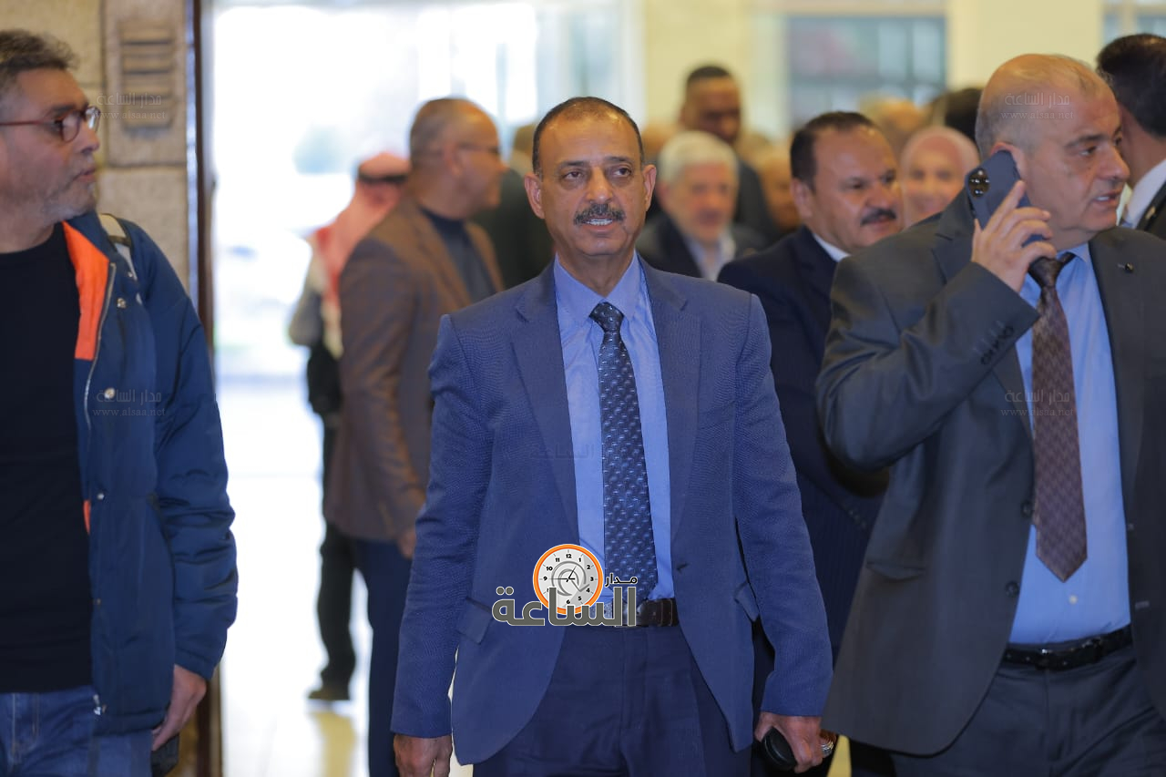 Madar Al-Saa Images 0.5386907030038939