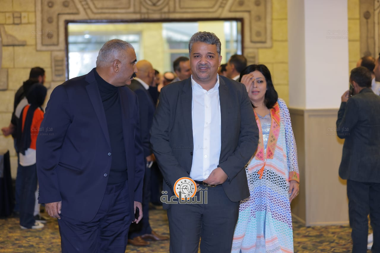 Madar Al-Saa Images 0.4085557229872272