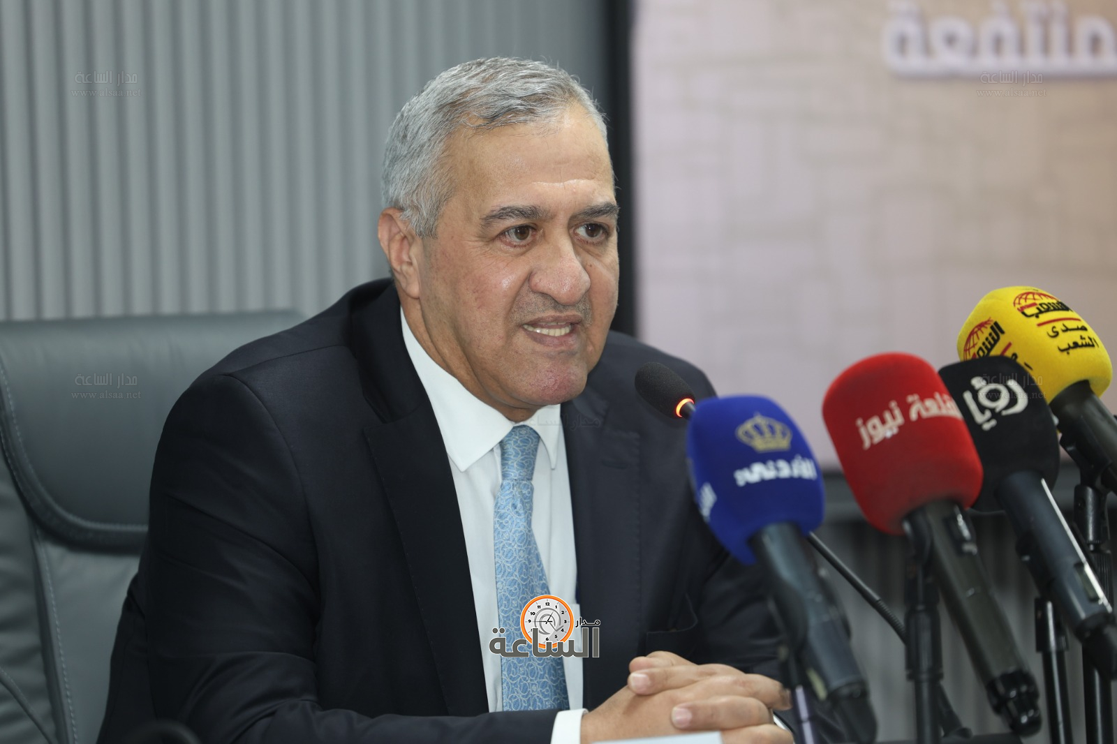 Madar Al-Saa Images 0.8549797351995285