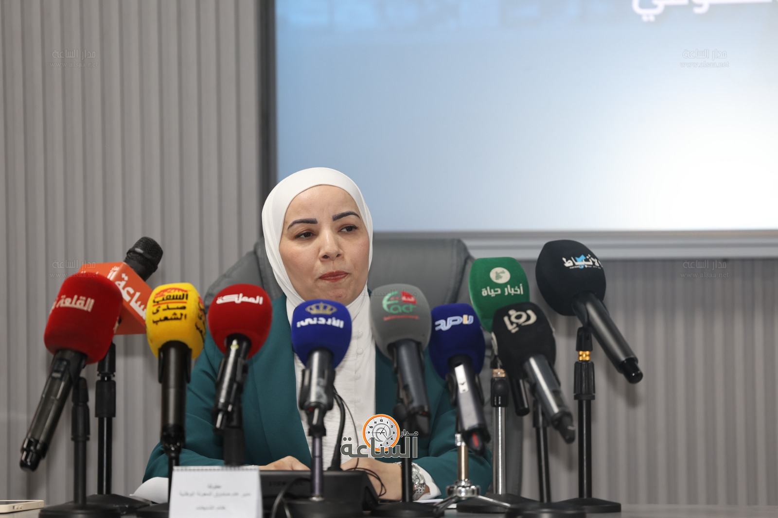 Madar Al-Saa Images 0.7736038862560211