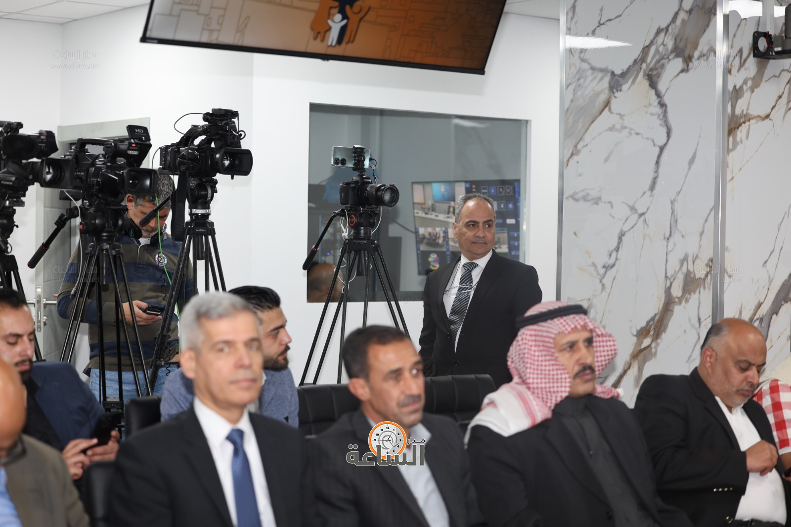 Madar Al-Saa Images 0.002114204179960888