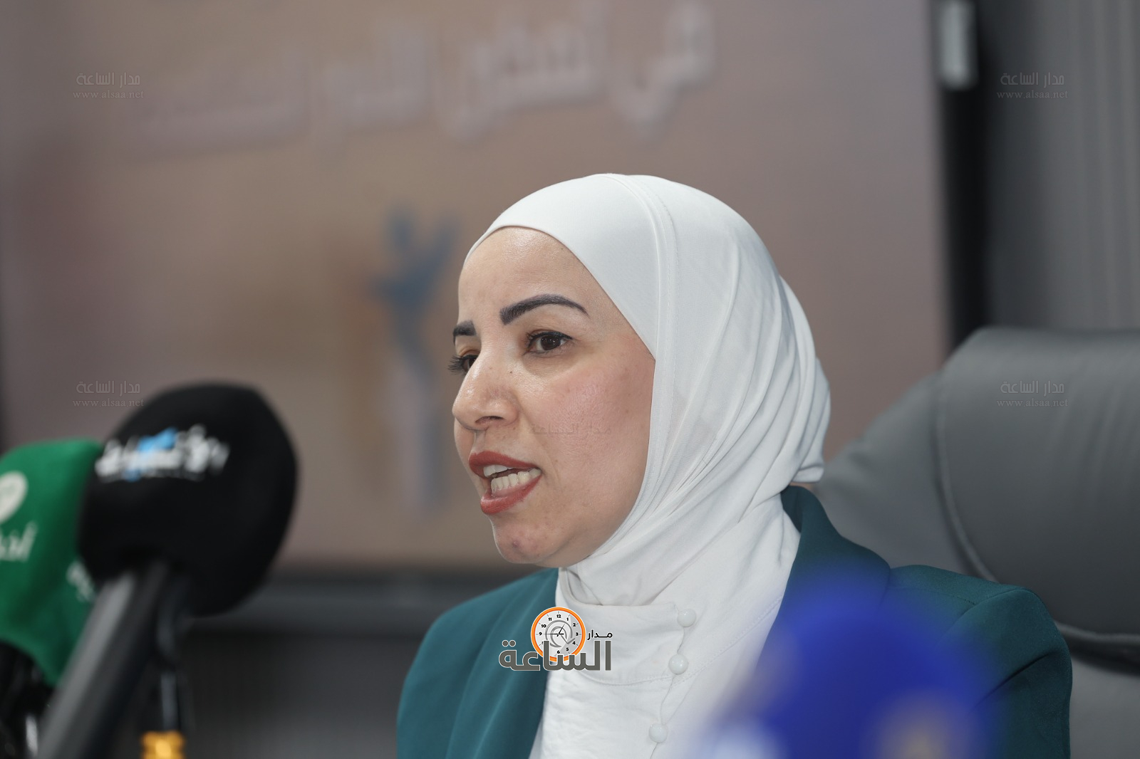 Madar Al-Saa Images 0.2883736930800138