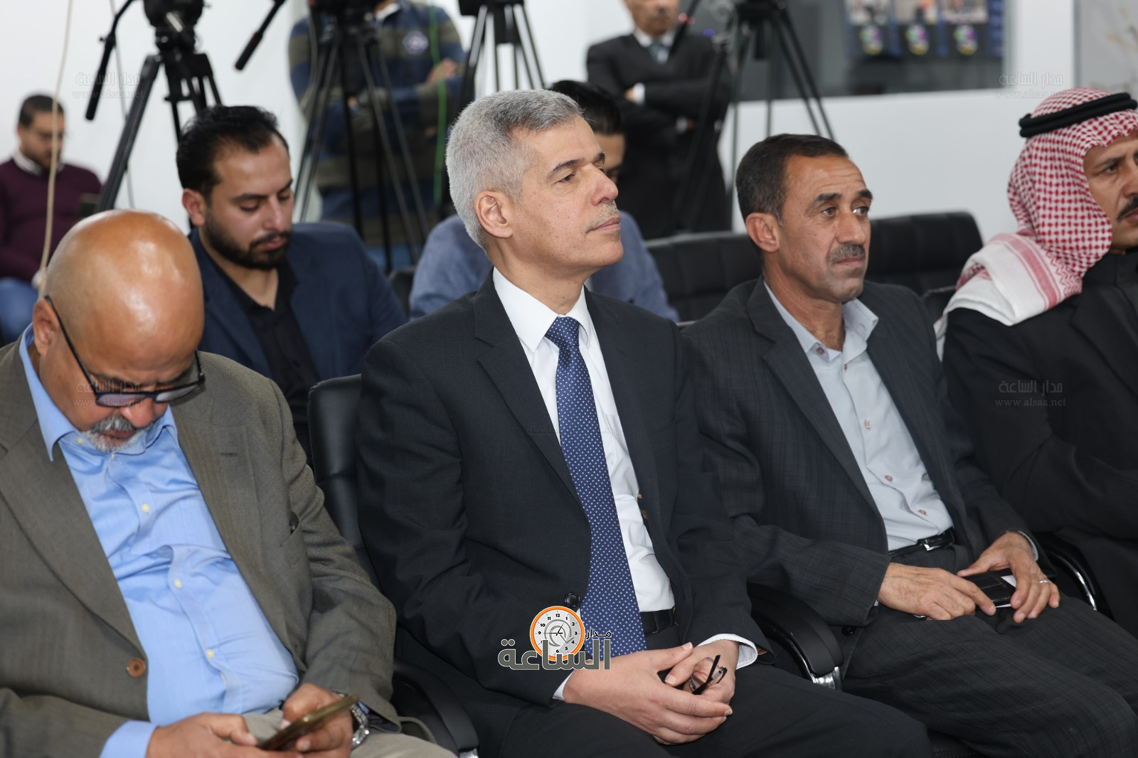 Madar Al-Saa Images 0.066811159882878