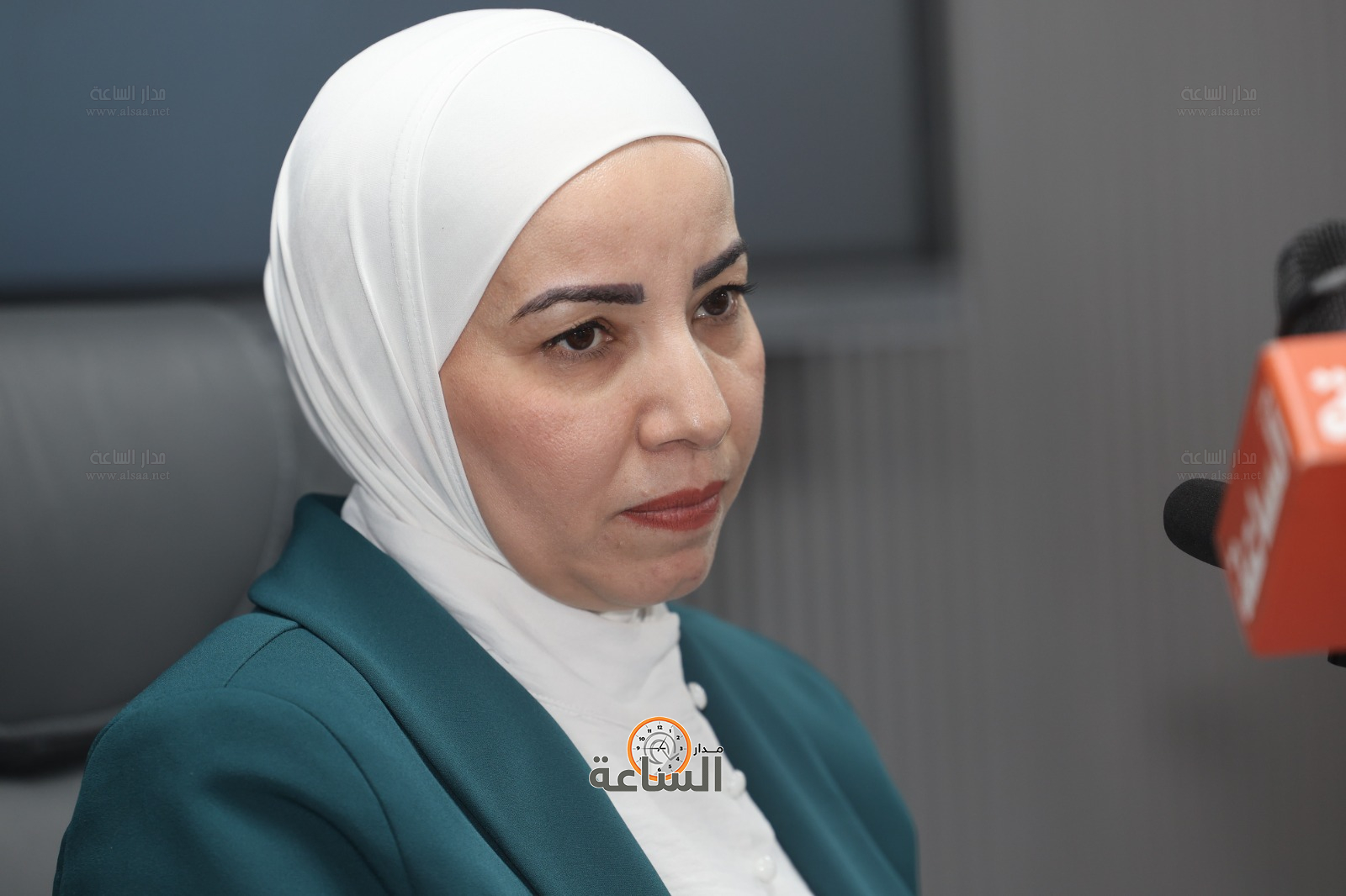 Madar Al-Saa Images 0.7863119952968247