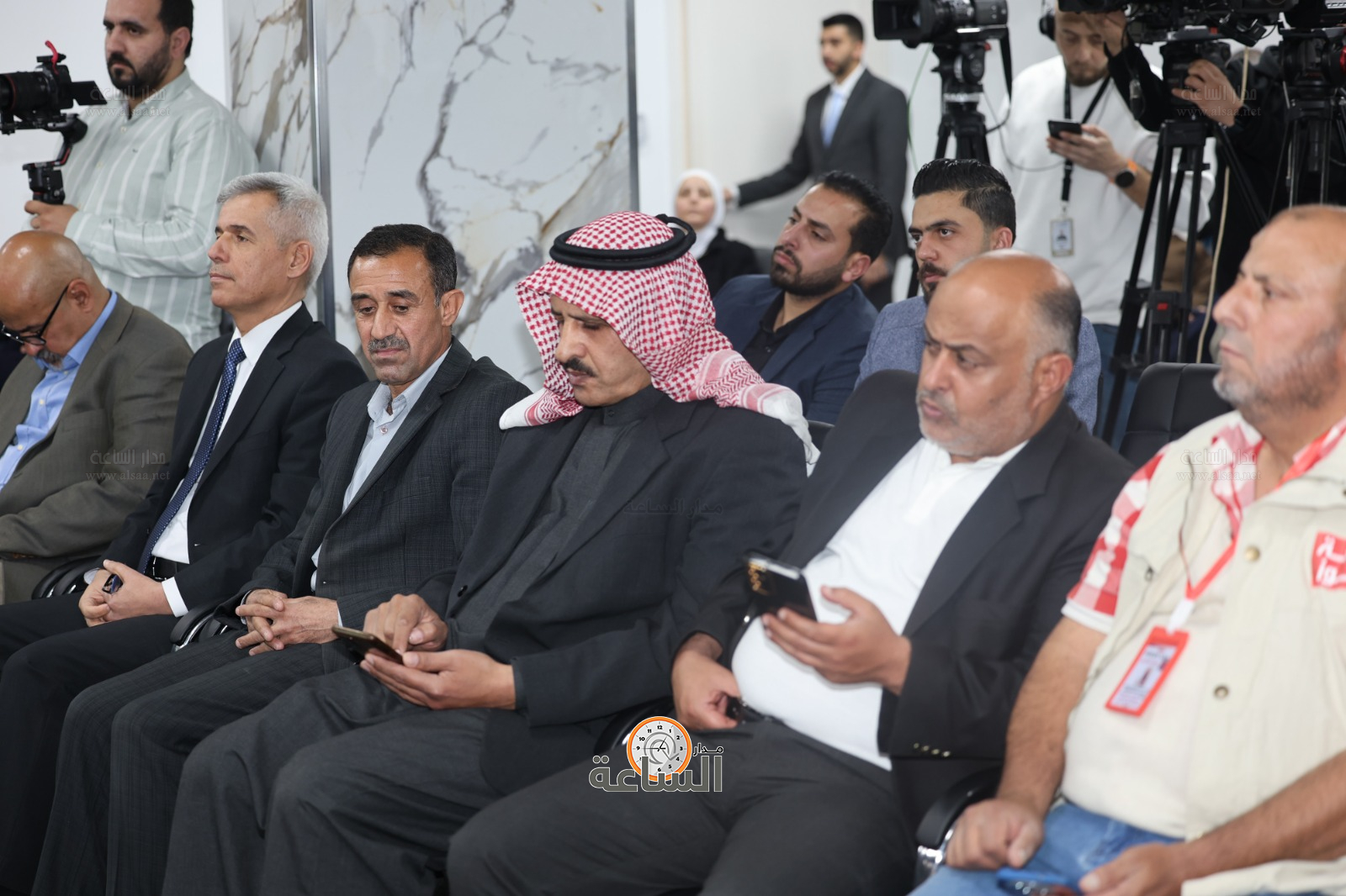 Madar Al-Saa Images 0.017077585323993727