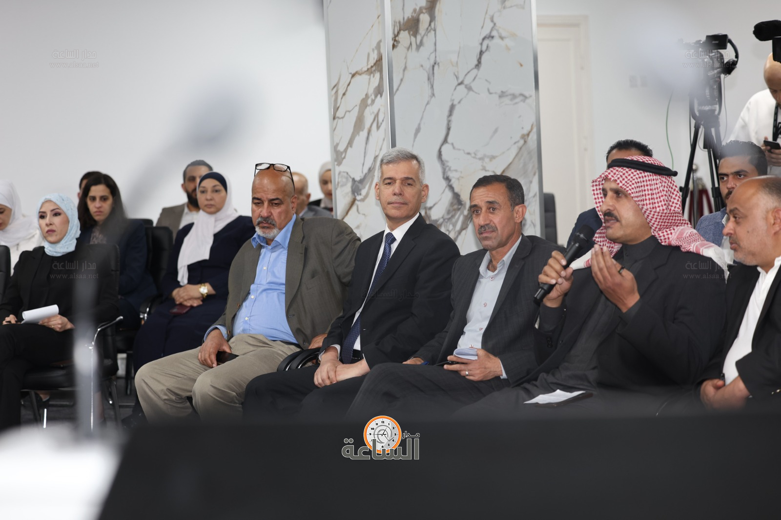 Madar Al-Saa Images 0.41322018266375715