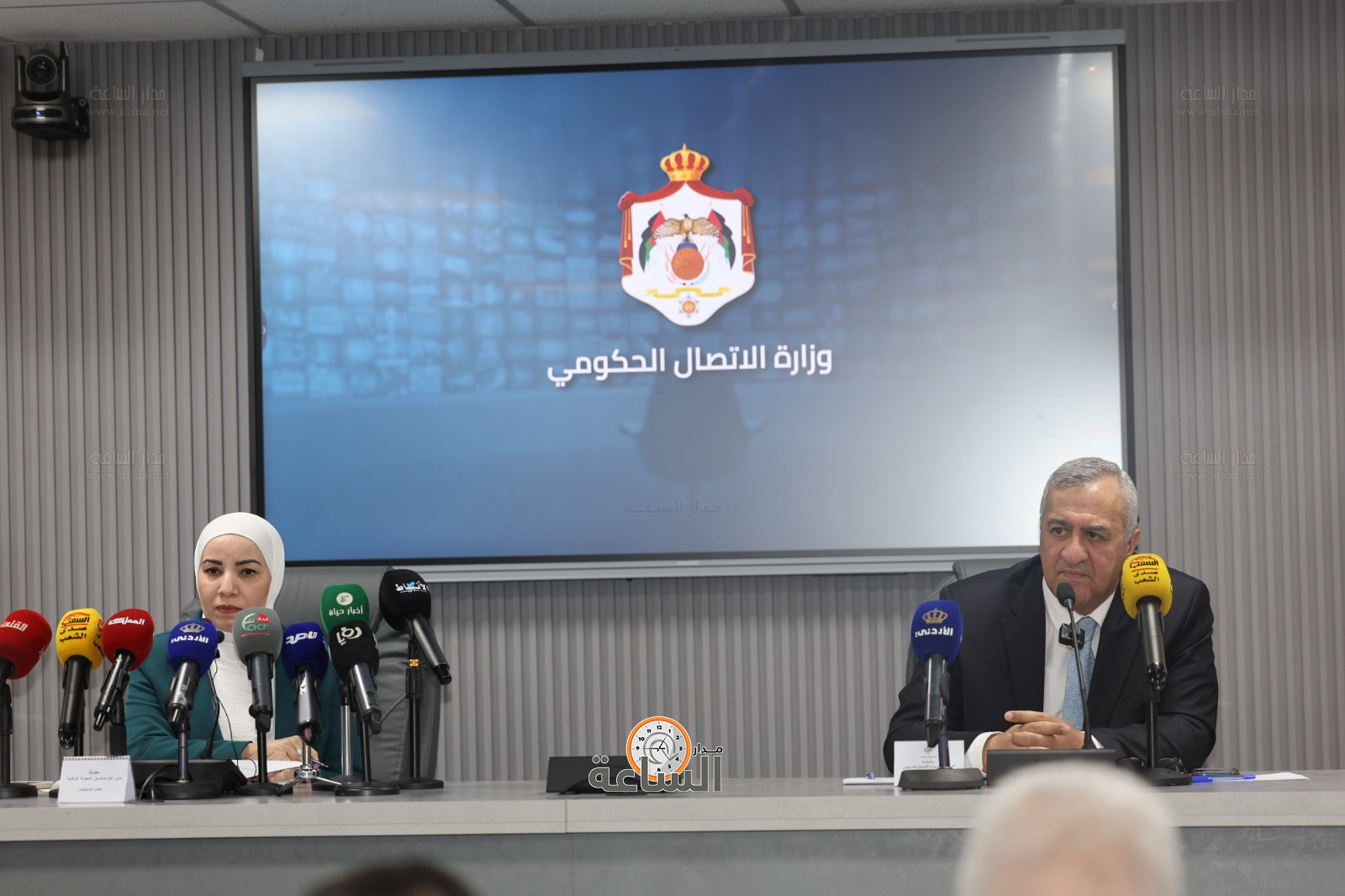 Madar Al-Saa Images 0.9901461741334903