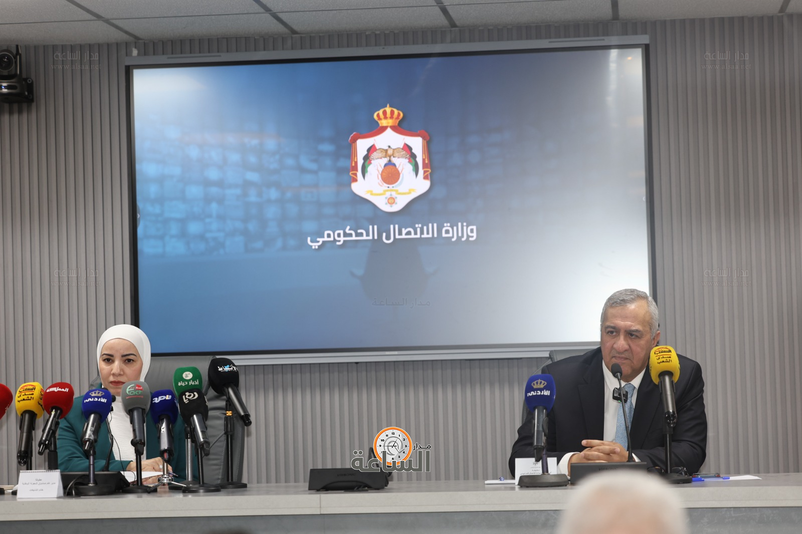 Madar Al-Saa Images 0.8759298063632144