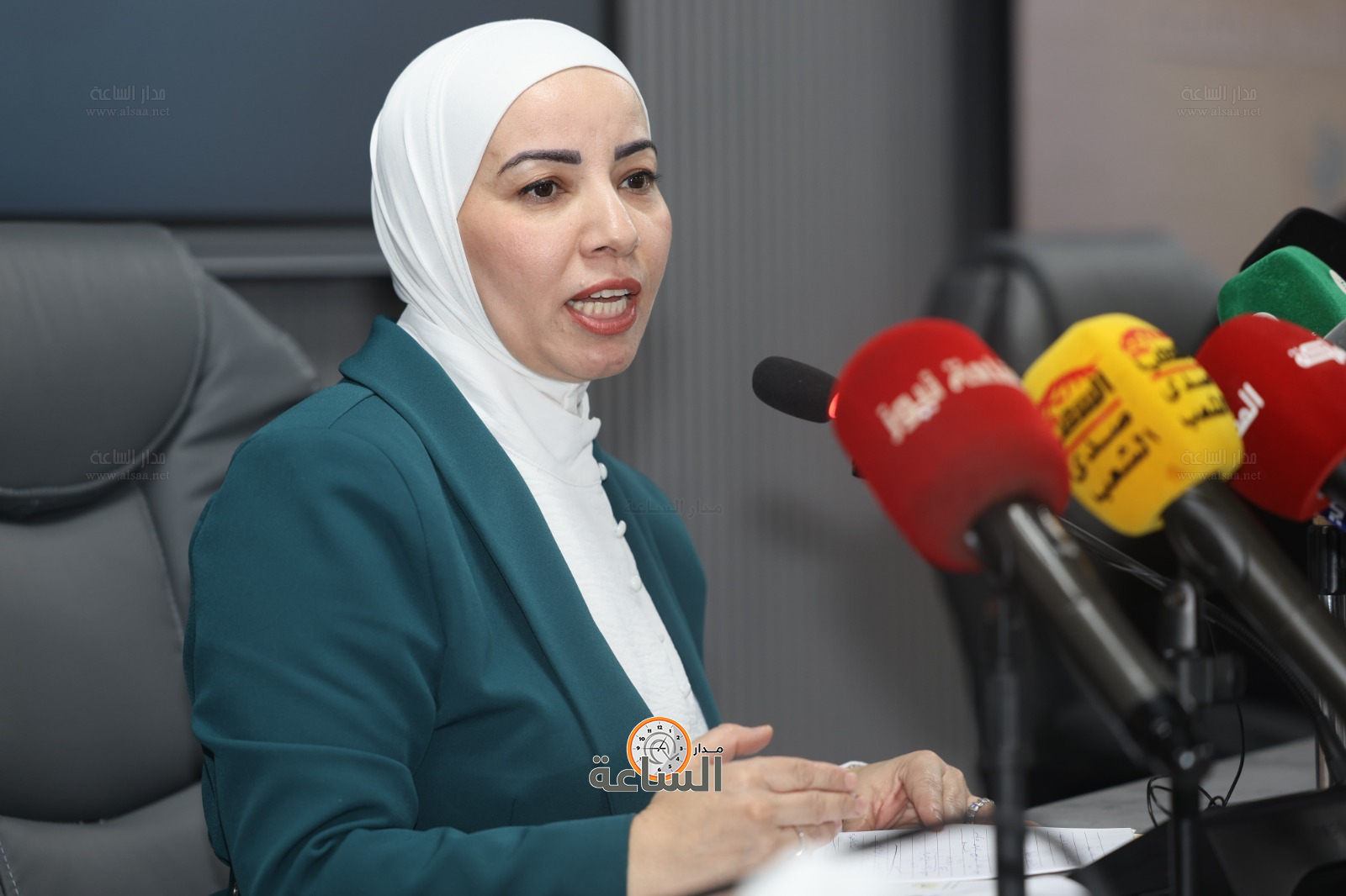 Madar Al-Saa Images 0.6808881881200548