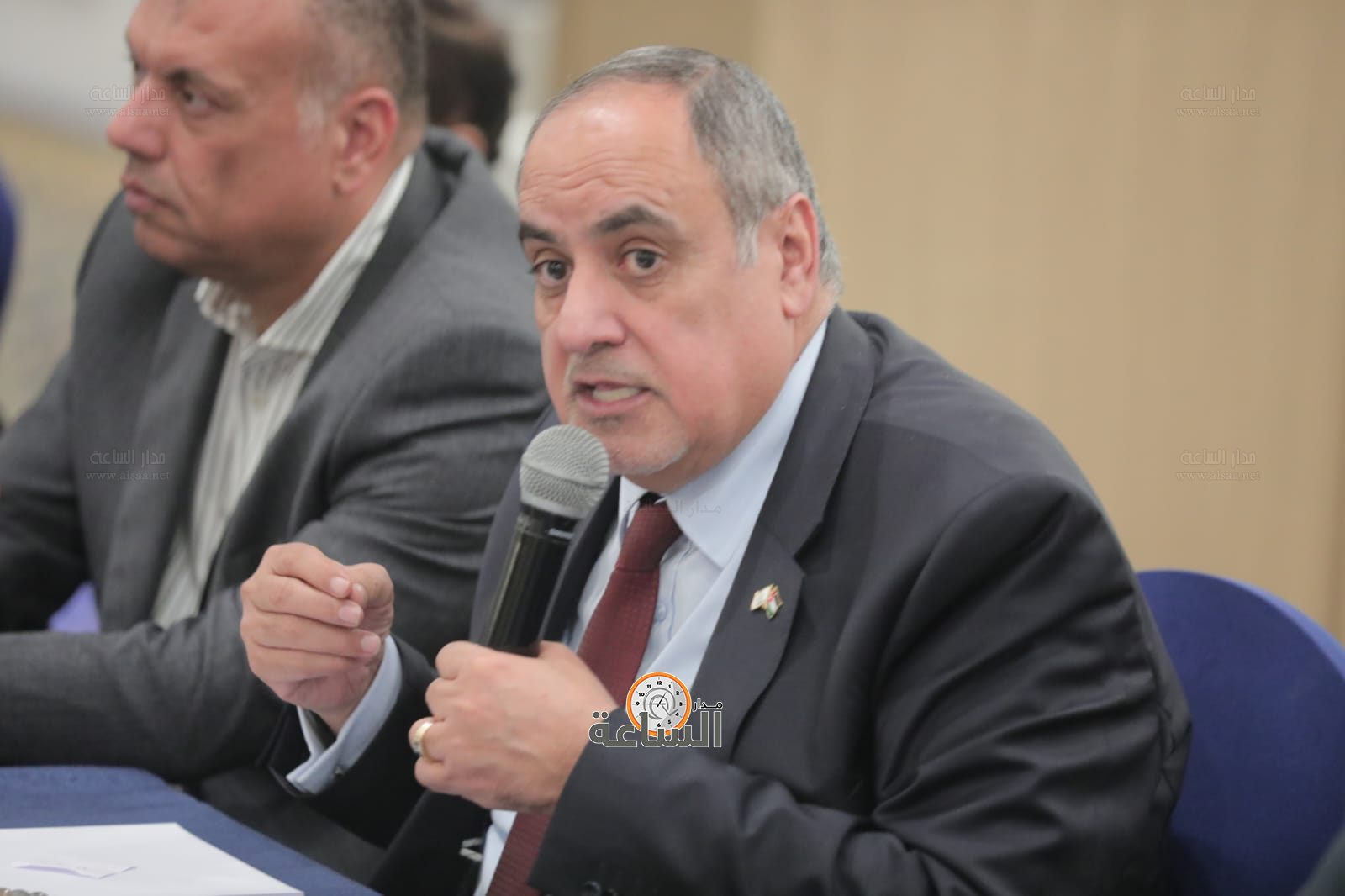 Madar Al-Saa Images 0.40717290309065435