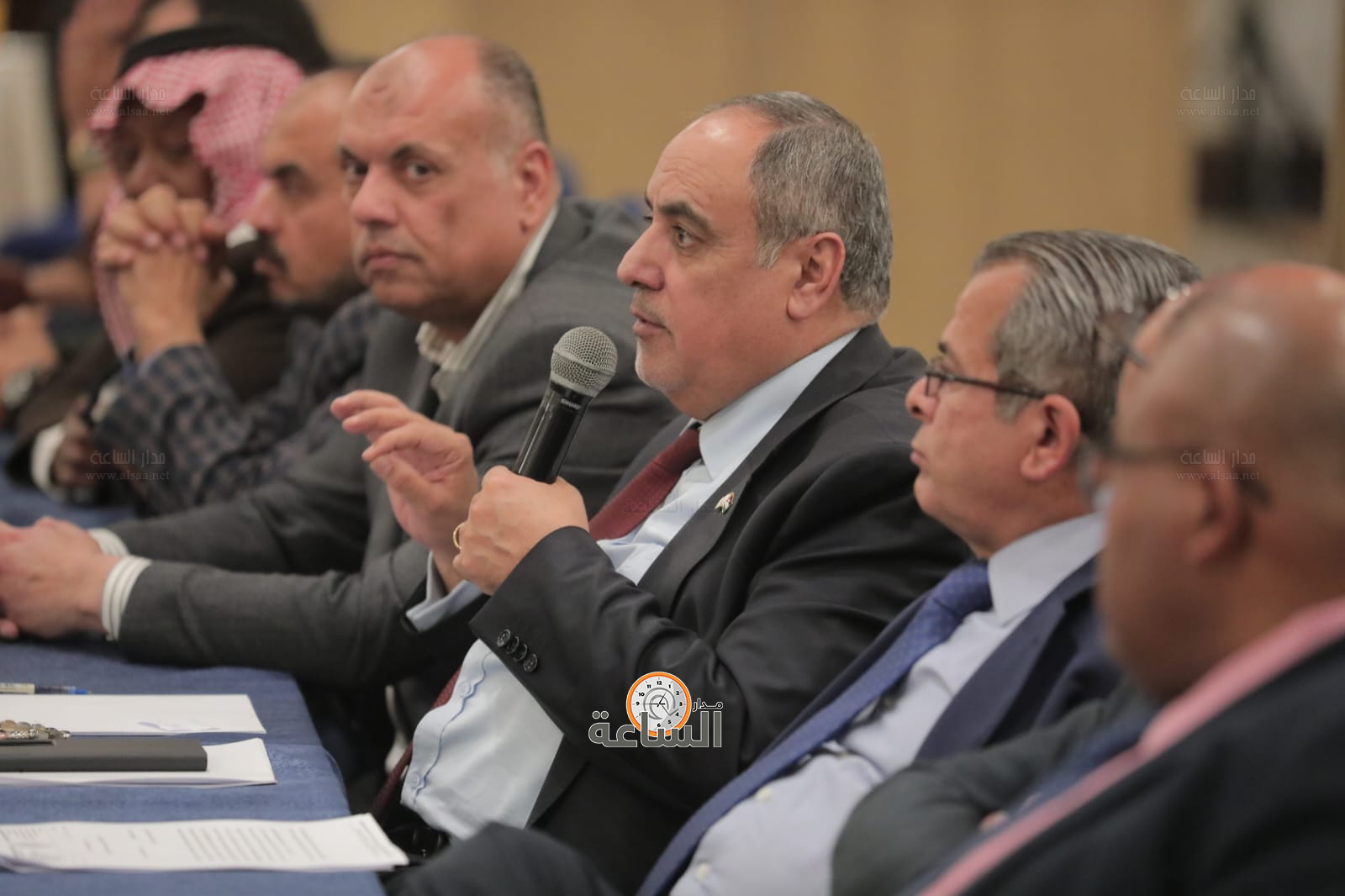 Madar Al-Saa Images 0.5441776395510831