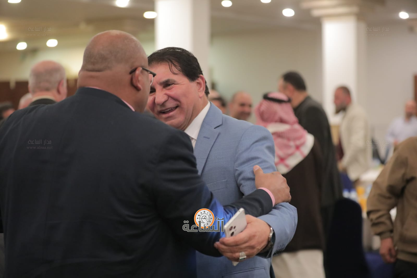 Madar Al-Saa Images 0.9299884945390957