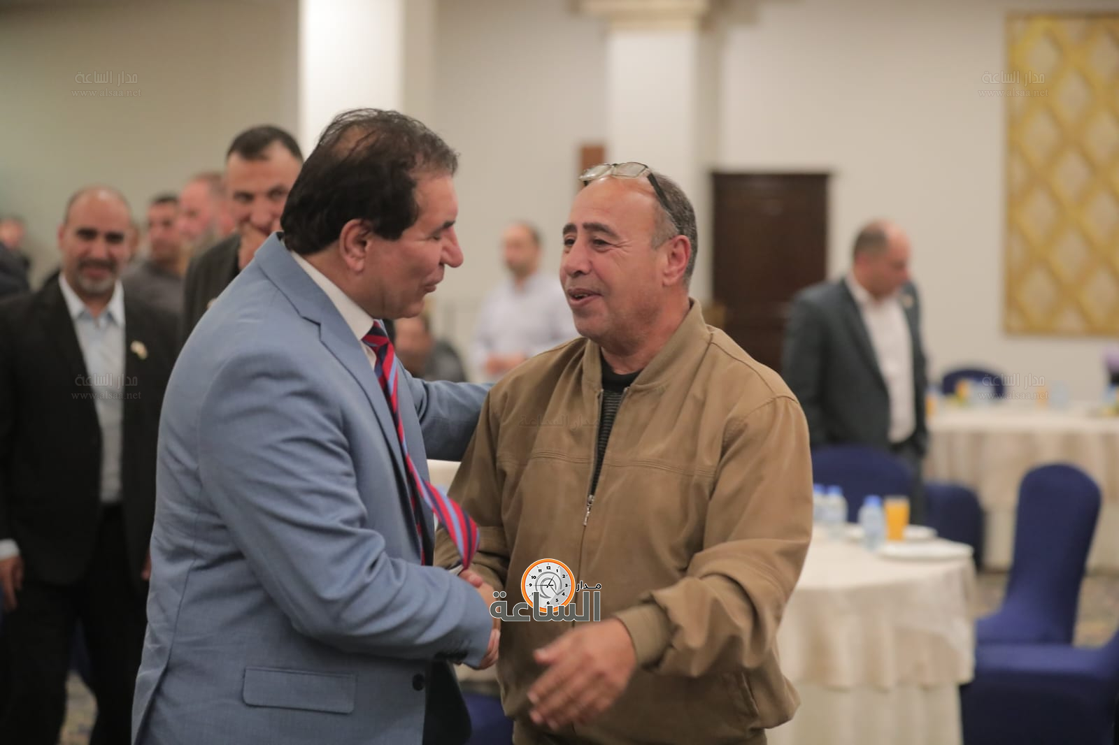 Madar Al-Saa Images 0.9799689537724117