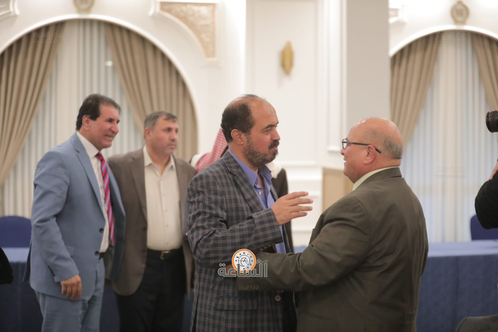 Madar Al-Saa Images 0.1727414054557248