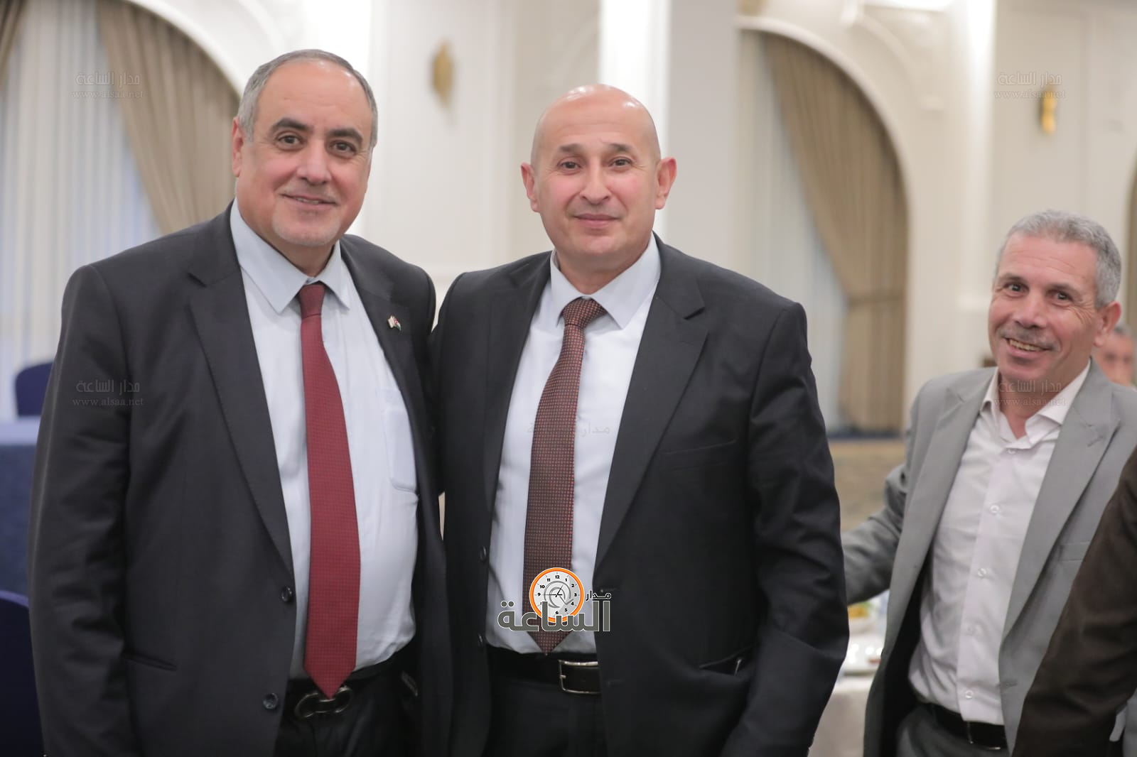 Madar Al-Saa Images 0.8979438286551402