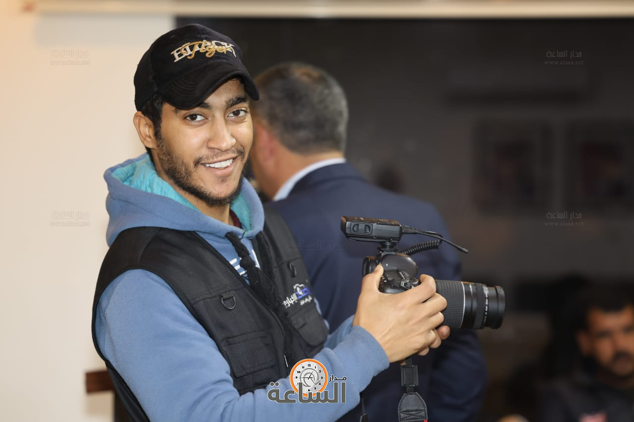 Madar Al-Saa Images 0.6717844770787451