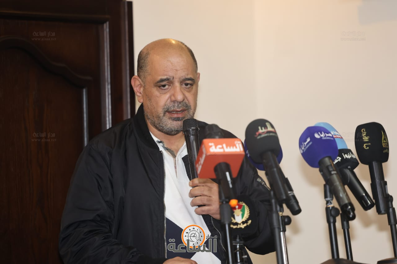 Madar Al-Saa Images 0.7634593120716644