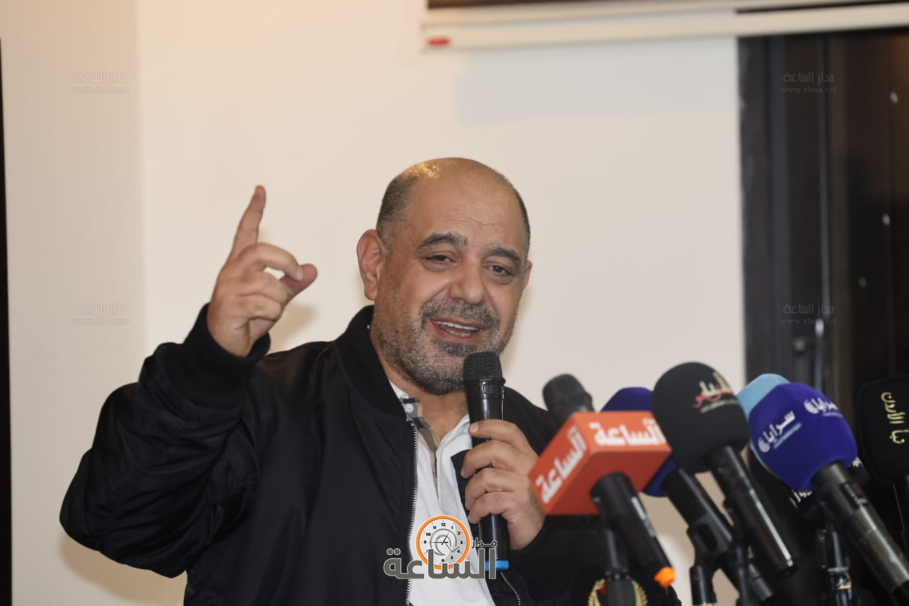 Madar Al-Saa Images 0.871244075162531