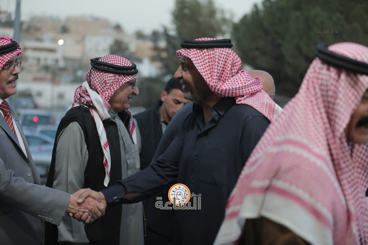 Madar Al-Saa Images 0.7405951930184771