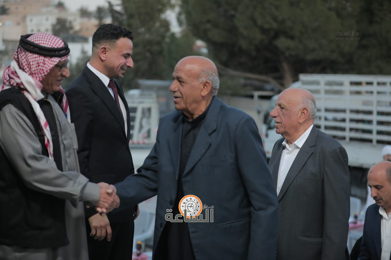 Madar Al-Saa Images 0.4532584662227872