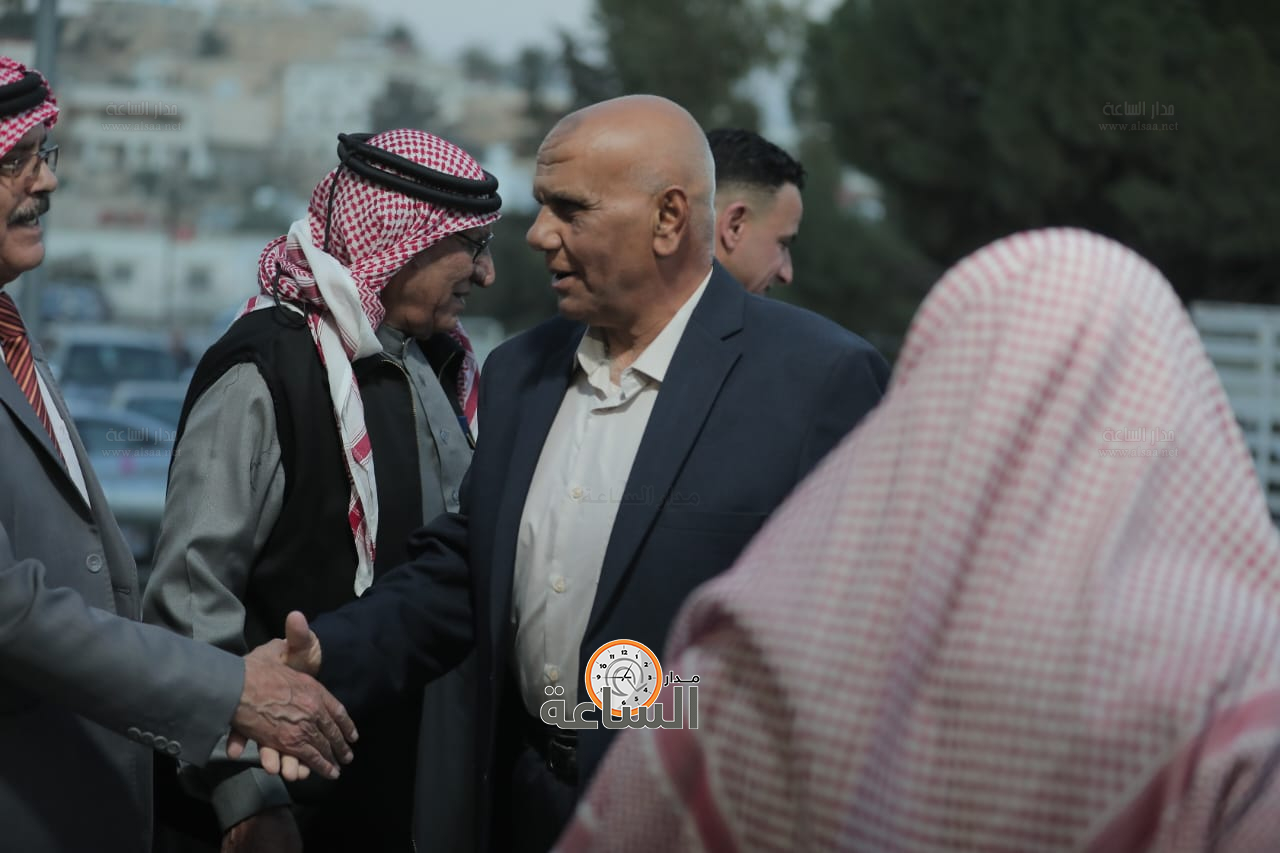 Madar Al-Saa Images 0.519108397629038