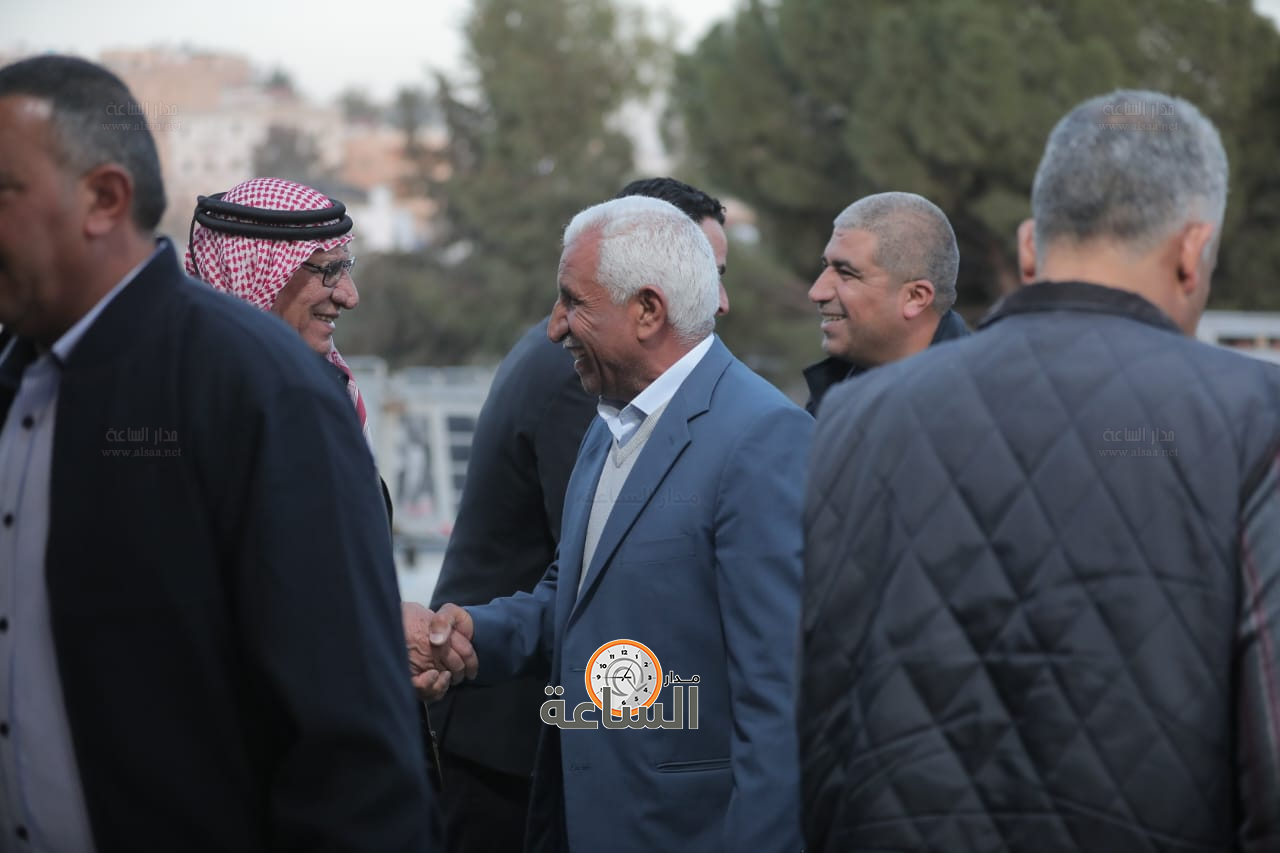 Madar Al-Saa Images 0.6071875597358245