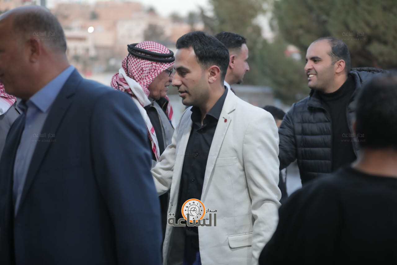 Madar Al-Saa Images 0.43107088675127336