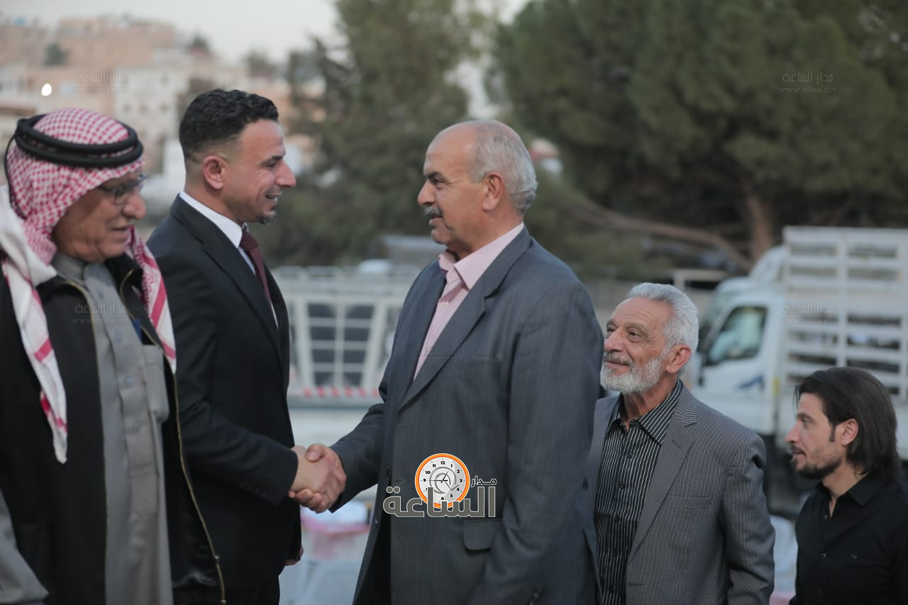 Madar Al-Saa Images 0.7279785715549514