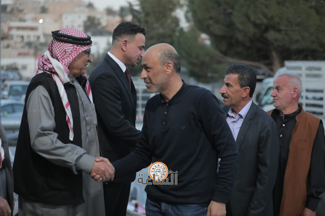 Madar Al-Saa Images 0.6907069678002422