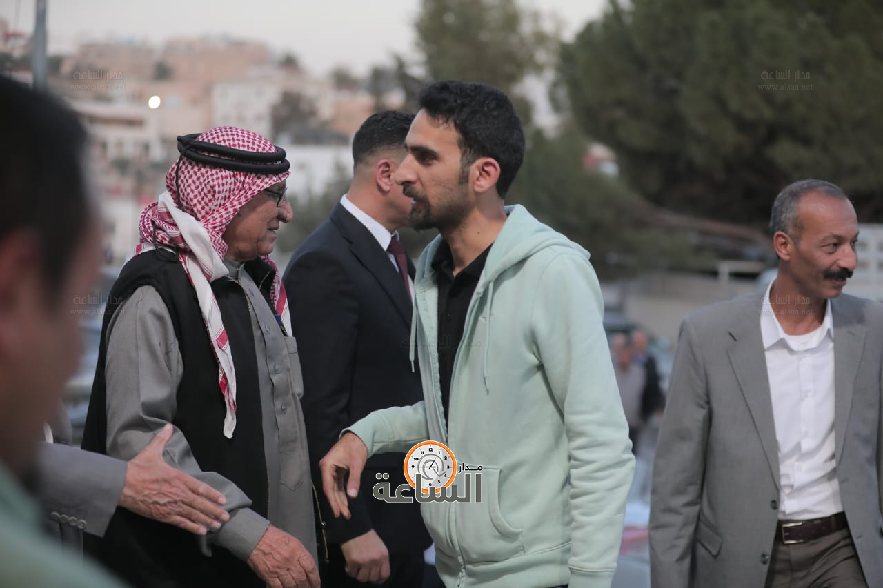 Madar Al-Saa Images 0.44807894161585504