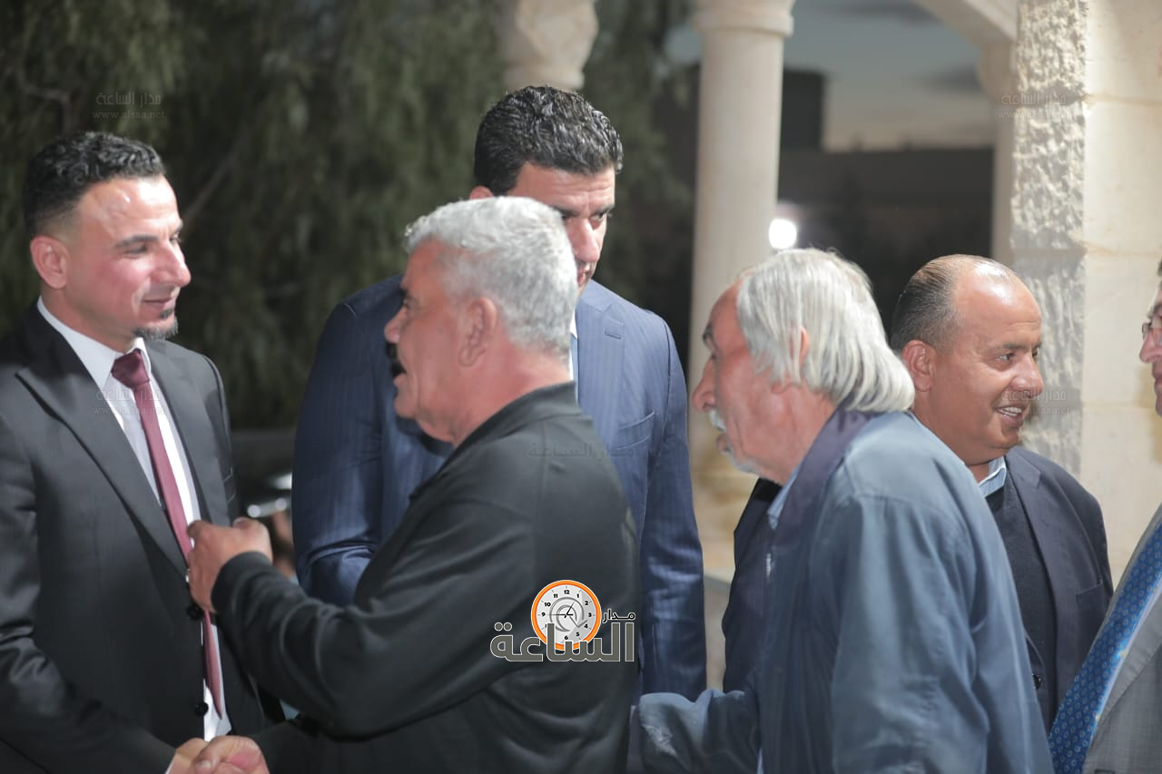 Madar Al-Saa Images 0.49588178815560413