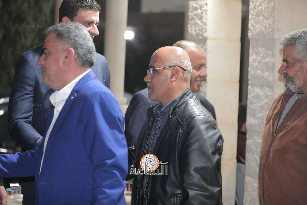 Madar Al-Saa Images 0.5095051722321629