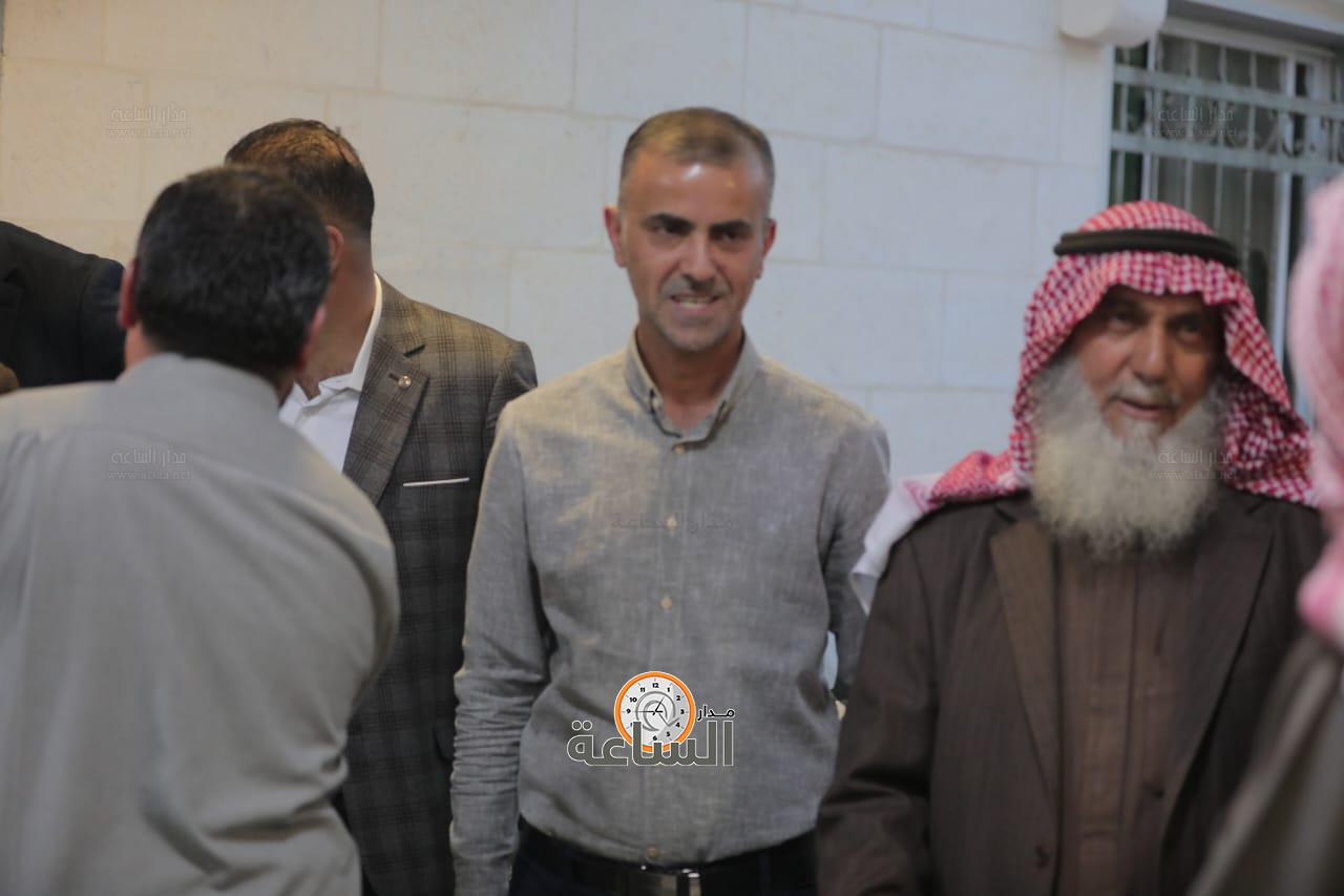 Madar Al-Saa Images 0.9346414457451606