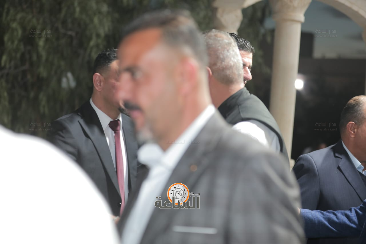 Madar Al-Saa Images 0.9143227940379686