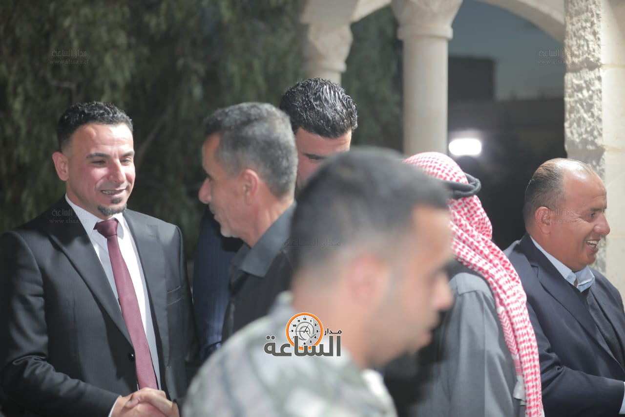 Madar Al-Saa Images 0.12143898527033126