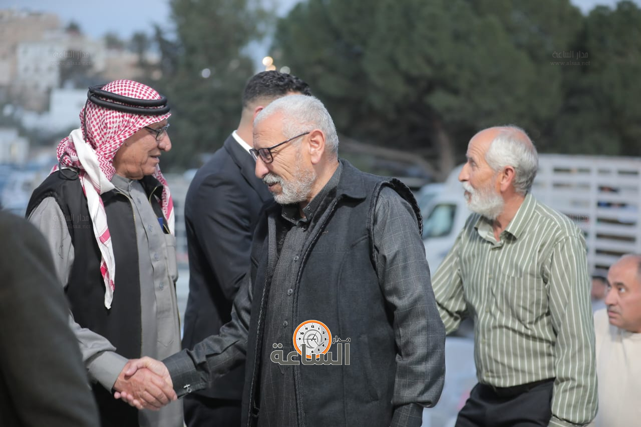 Madar Al-Saa Images 0.10761860362454345