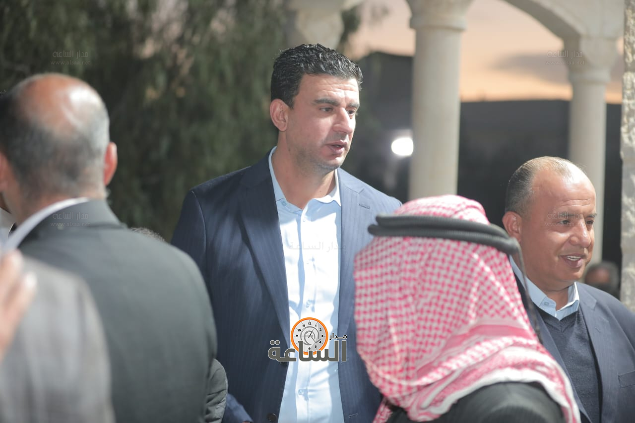 Madar Al-Saa Images 0.560036903285521