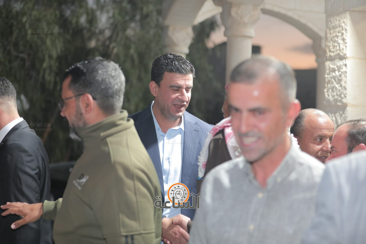 Madar Al-Saa Images 0.44547066075193453