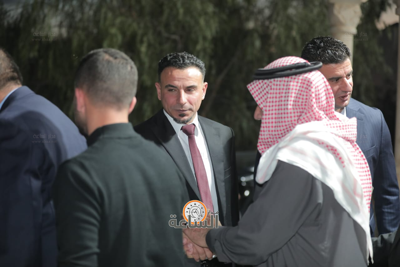 Madar Al-Saa Images 0.08207648328087469