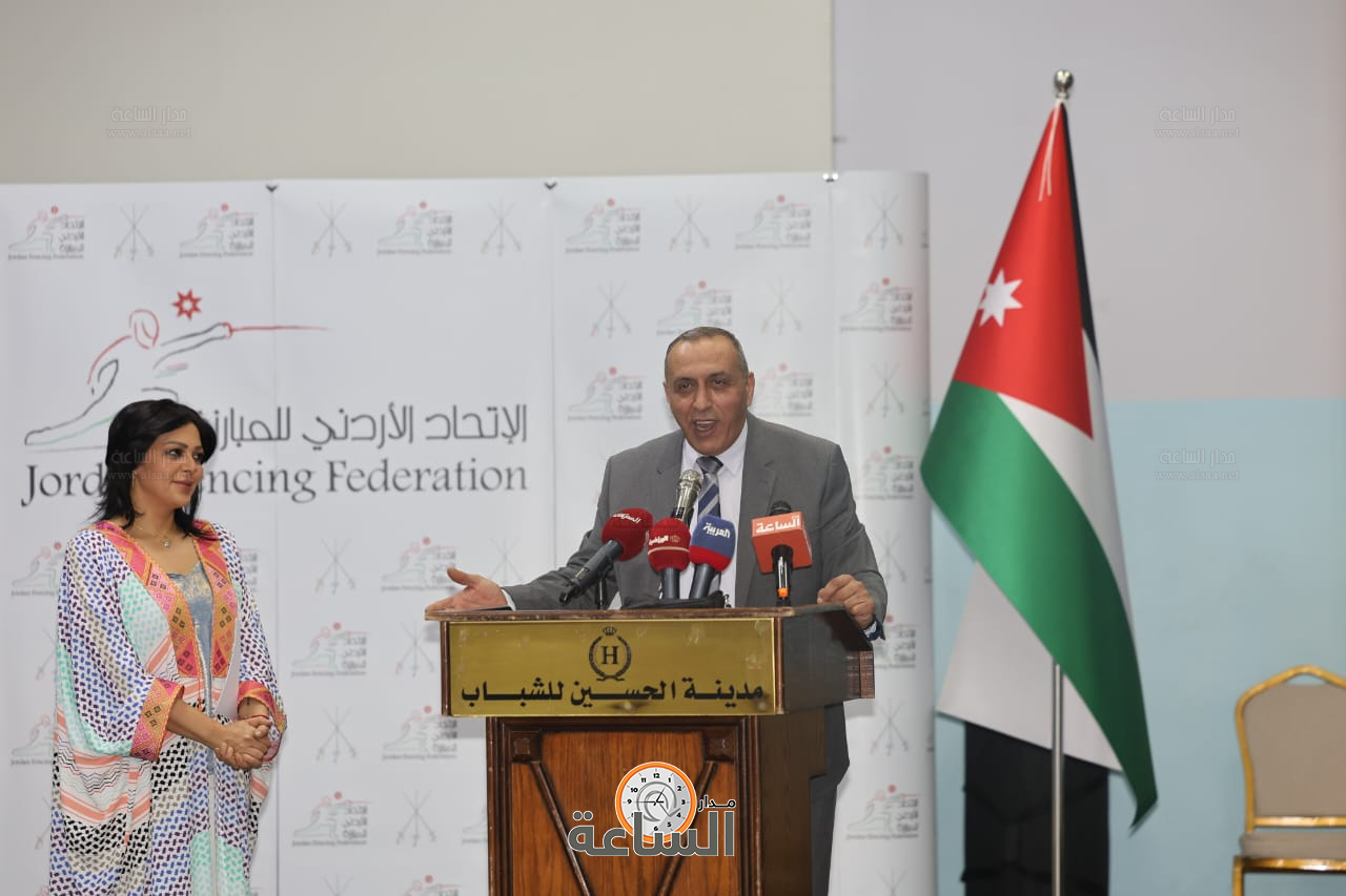 Madar Al-Saa Images 0.7035994984232352