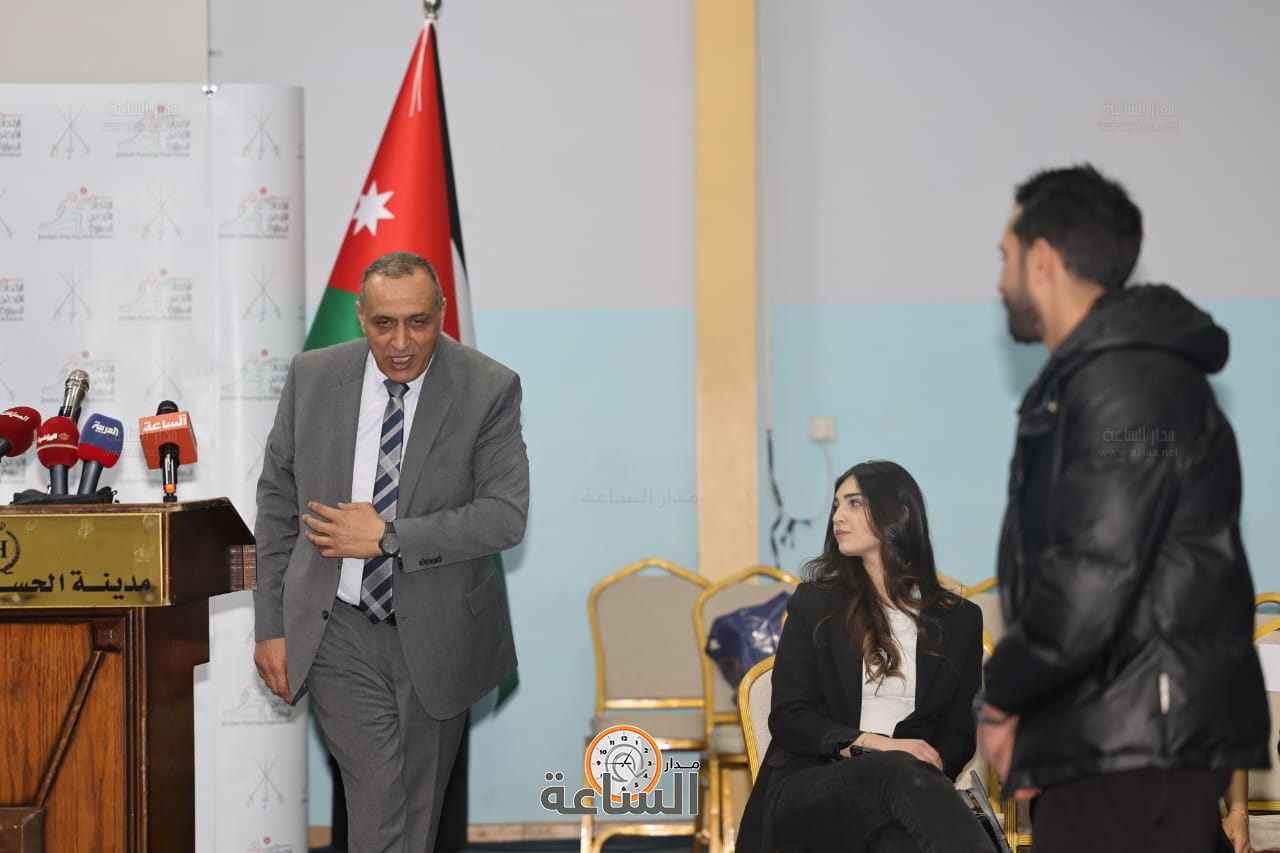 Madar Al-Saa Images 0.943981714398012