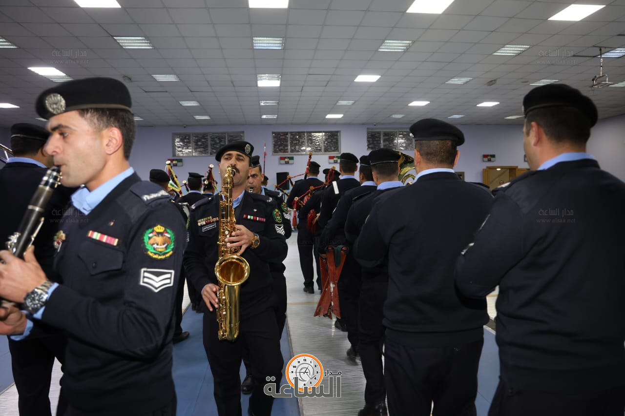 Madar Al-Saa Images 0.9388655068706784